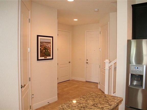 3rd image of 10707 Belfry Cir