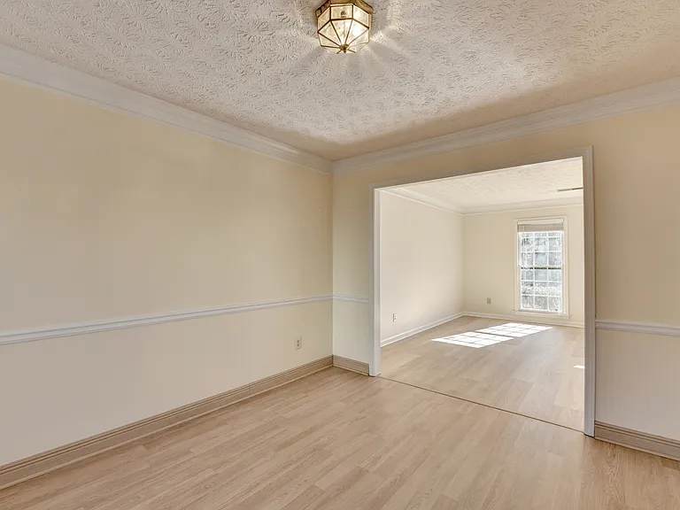 3945 Genoa Ct — Photo 12