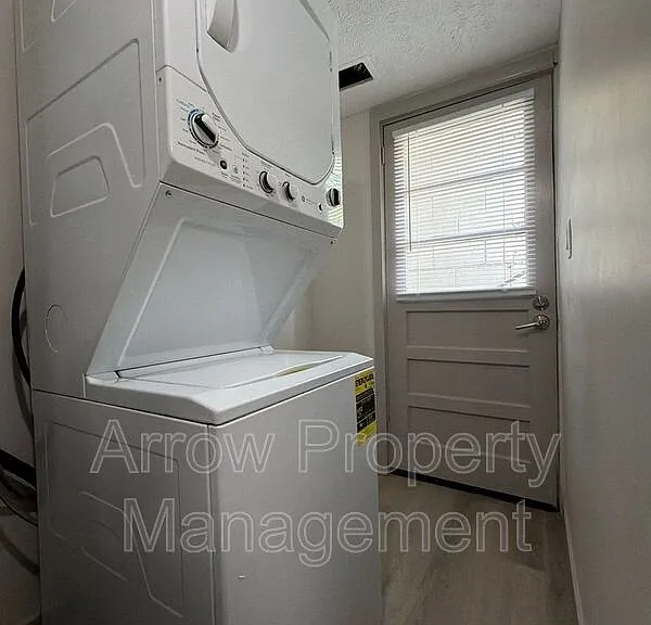 622 New Hampshire St #2 — Photo 15