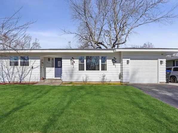 4709 William St, Johnsburg, IL 60051