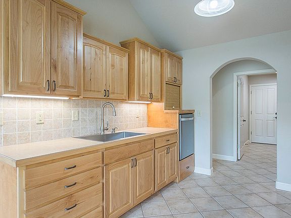4th image of 8005 Tims Ln