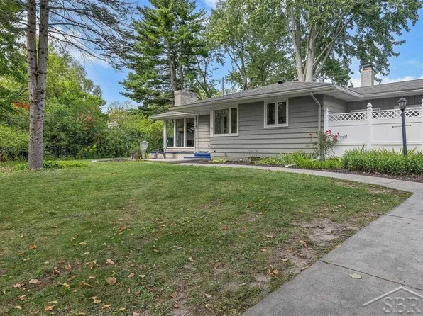 814 Hampden Ct, Midland, MI 48640