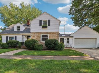 21113 Stratford Ave, Rocky River, OH 44116