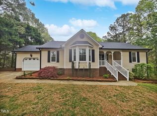 2105 Pine Knoll Dr, Clayton, NC 27520