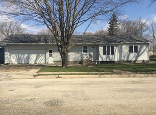307 6th Ave W, Swea City, IA 50590