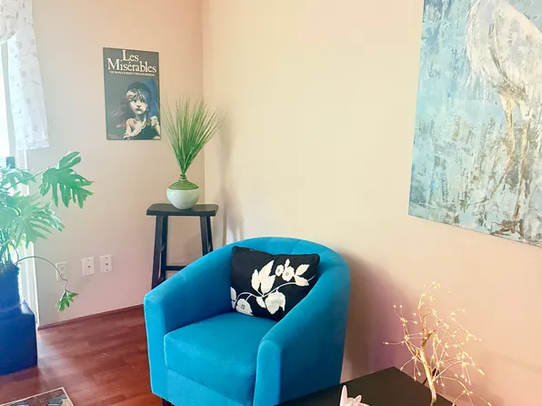 190 E Highline Cir APT 207, Centennial, CO 80122