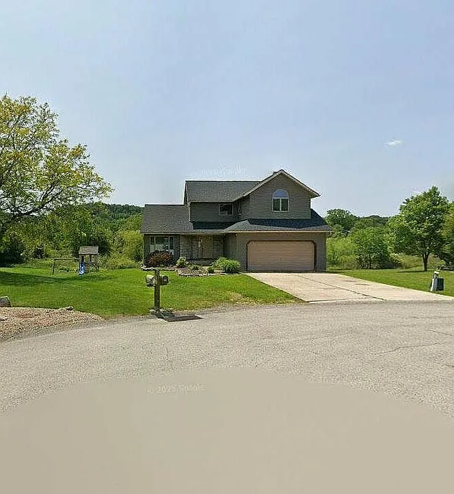 106 Revere Cir photo 1