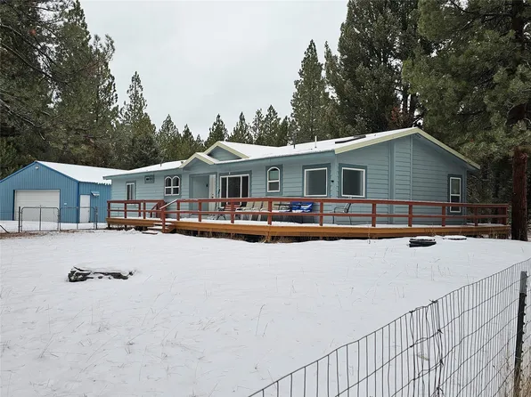 5634 7up Ln, Lincoln, MT 59639