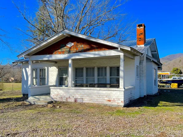 2810 Stewart Rd, Andrews, NC 28901