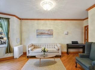 110 Vanderbilt St, Brooklyn, NY 11218
