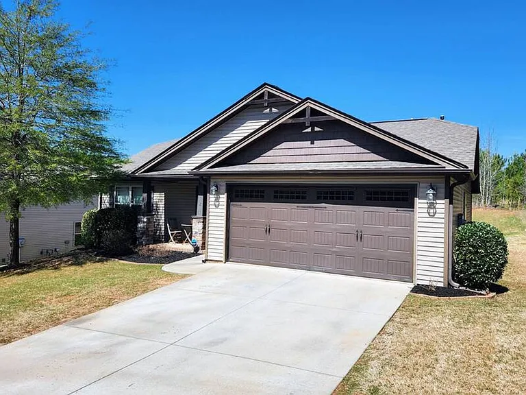 612 Sandstone Dr — Photo 23