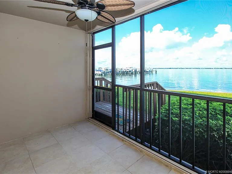 4540 NE Sandpebble Trce #104 — Photo 4