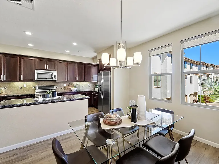 118 Selby Ln #7 — Photo 10