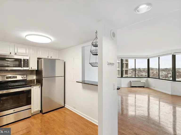 2001 Hamilton St #1103 — Photo 10