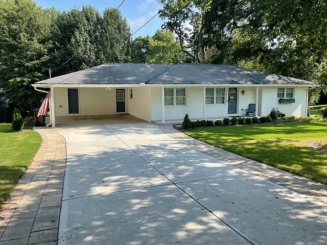 193 Meadow Dr — Photo 1