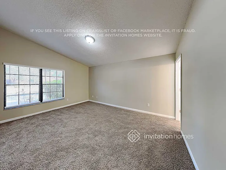 951 Blueberry Hollow Ct — Photo 11