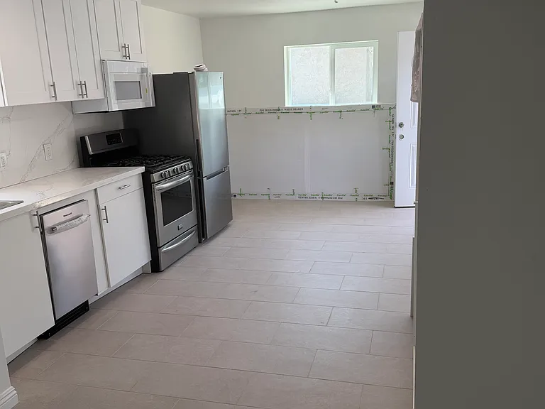 2513 W Occidental St #2 — Photo 5