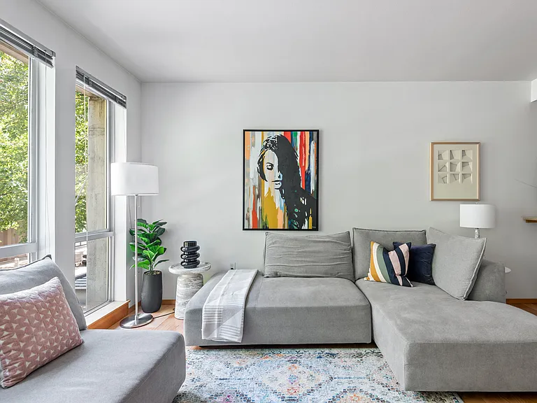 1125 NW 9th Ave #109 — Photo 5