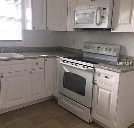 5th image of 1577 Jasmine Way