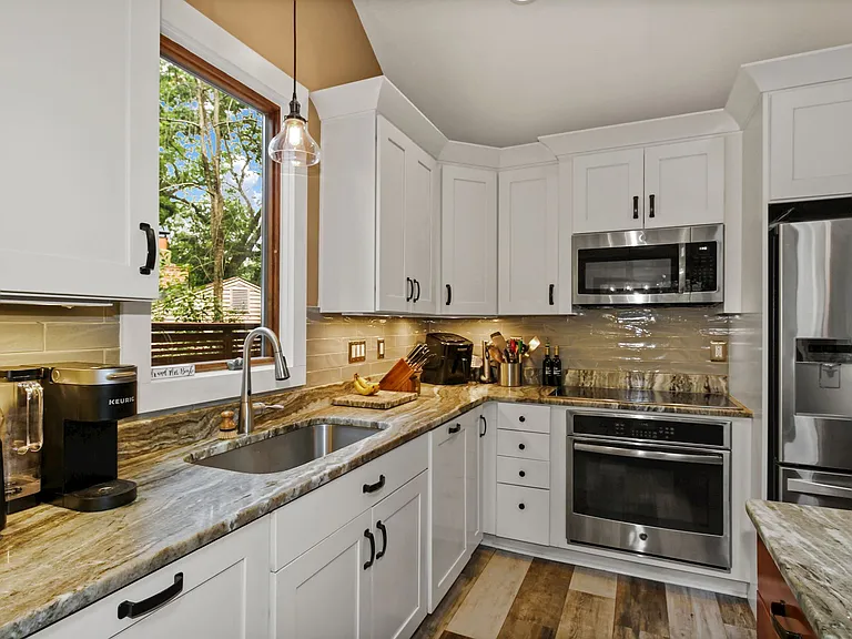 1677 Chinford Trl — Photo 9