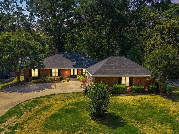 7 Woodbridge Dr, Conway, AR 72034