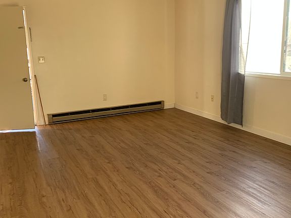 2nd image of 802 Wheeler St #1
