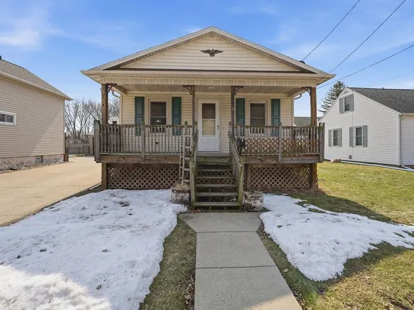 353 W 18th Ave, Oshkosh, WI 54902