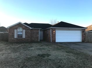 2775 Granny Smith Ave, Springdale, AR 72764