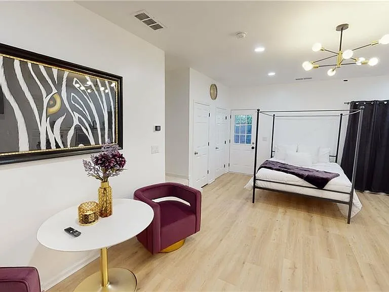 6 Queens Court Trce — Photo 2
