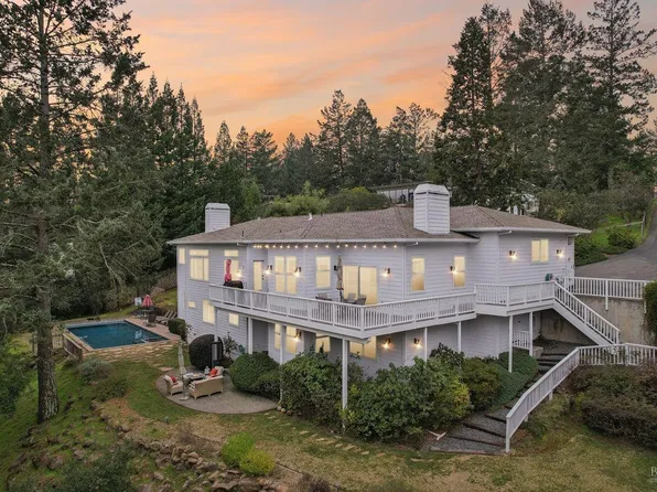 4064 Alta Vista Avenue, Santa Rosa, CA 95404
