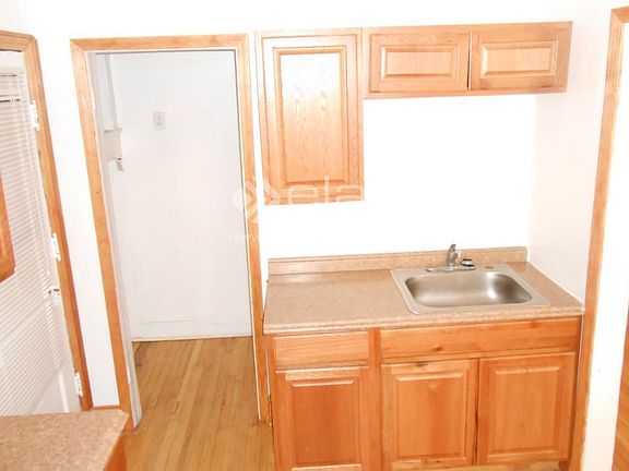 4th image of 1333 W Fargo Ave APT 2N