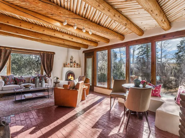 266 Tano Rd, Santa Fe, NM 87506