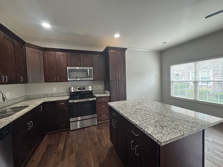 15868 Shawnee Dr — Photo 4