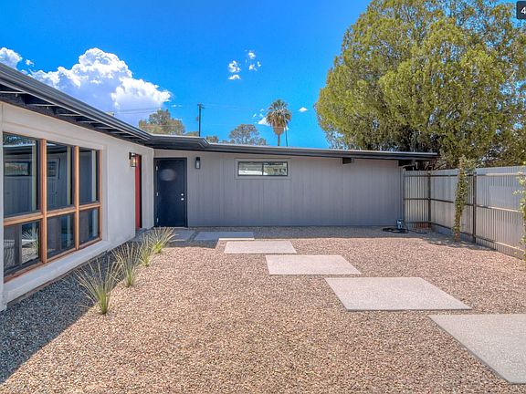 Front Yard West View