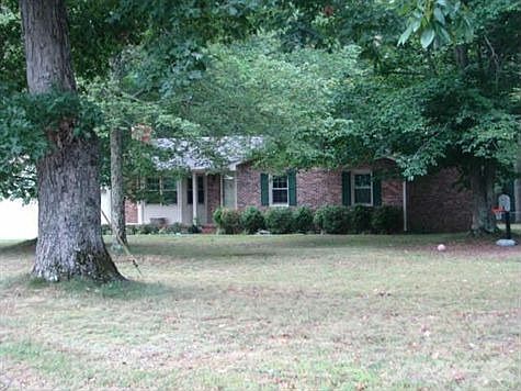 LIKE NEW HOUSE, 8 ACRES, APPROX. 650 FT. OF ROAD FRONTAGE!