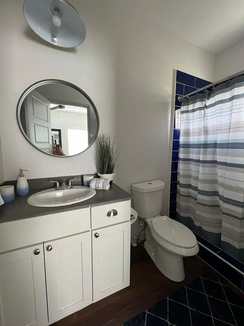 Unit Photo - 1226 Lakeside Blvd #A