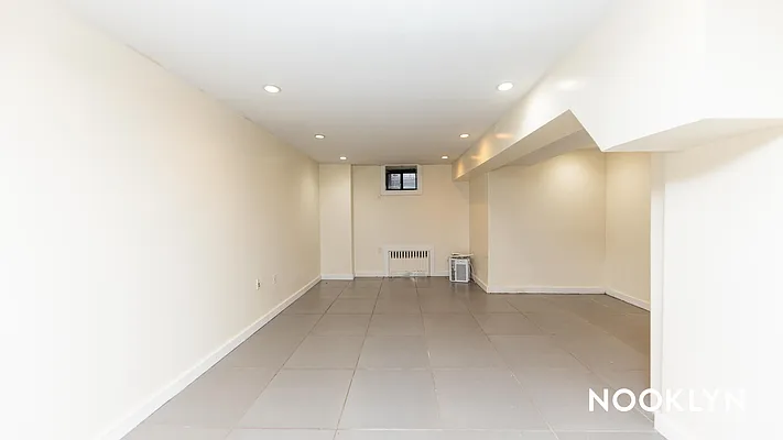 Rented by Nooklyn NYC LLC | media 49