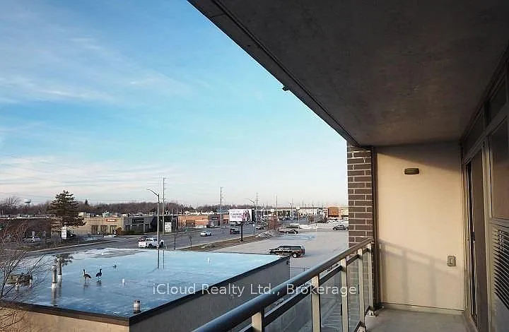 716 Main St E #312 — Photo 7