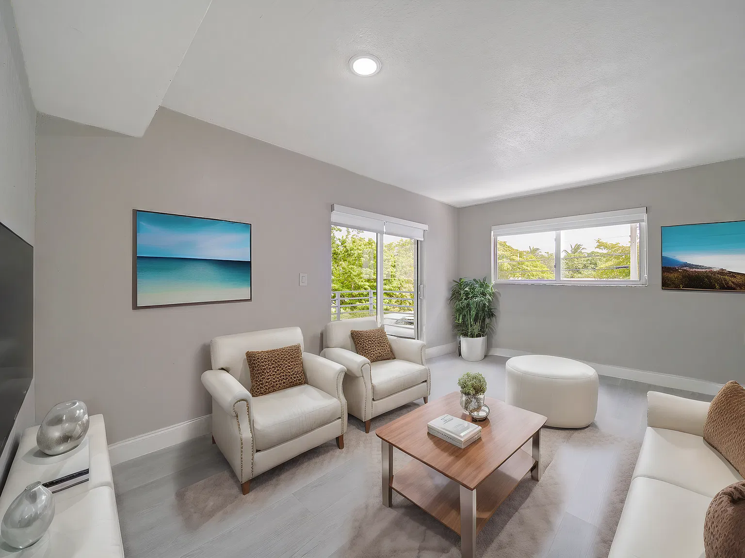 PRESTIGE ESTATES — Photo 3