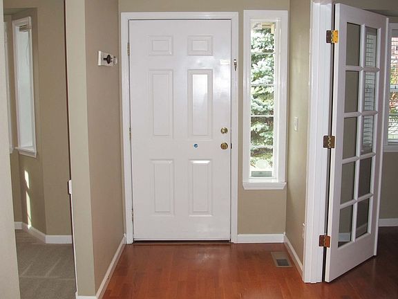5th image of 1120 SW Harbor Vista Cir