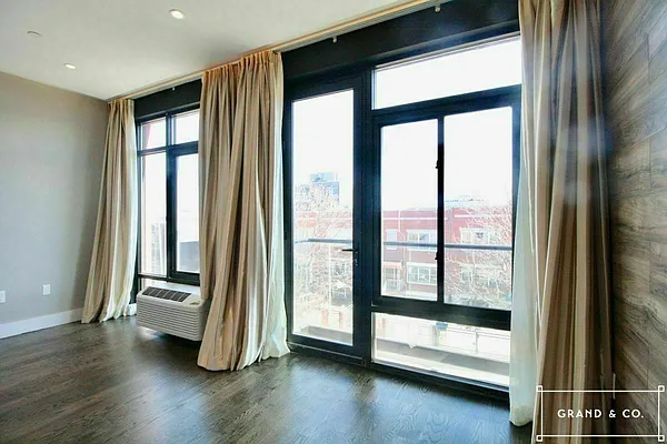 Rented by Grand & Co. | media 4