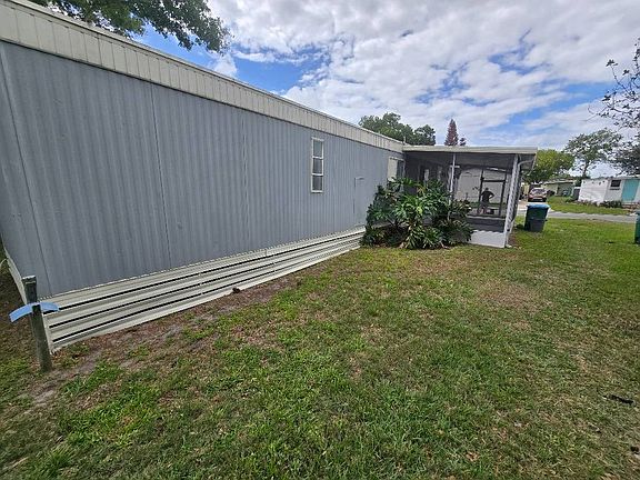 3rd image of 7427 Molokai St #17