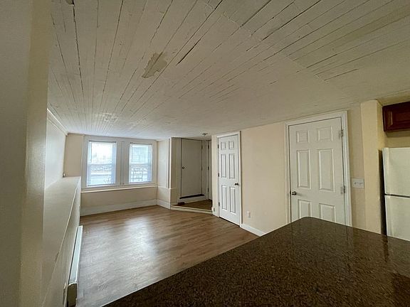 4th image of 14 Florida Rd APT 1