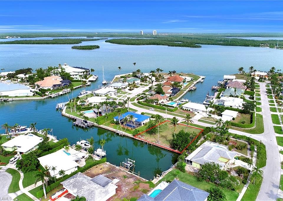1st image of 910 Iris Ct Lot 2