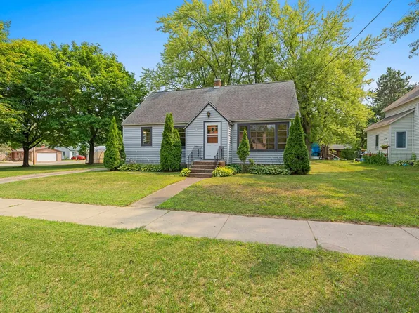 317 W River St, Wautoma, WI 54982