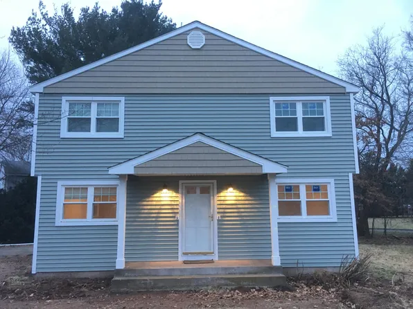 7 Madison Rd, Glastonbury, CT 06033