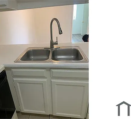 3 bed, $1,765 — Photo 2