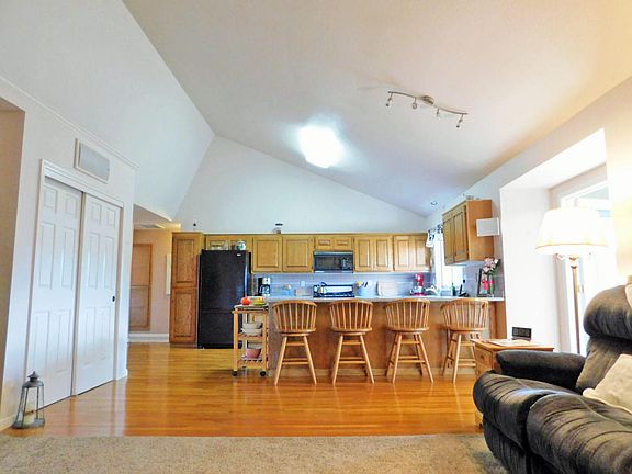 5th image of 5738 Matsen Way