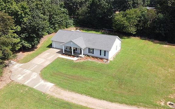 5th image of 190 Oak Haven Dr