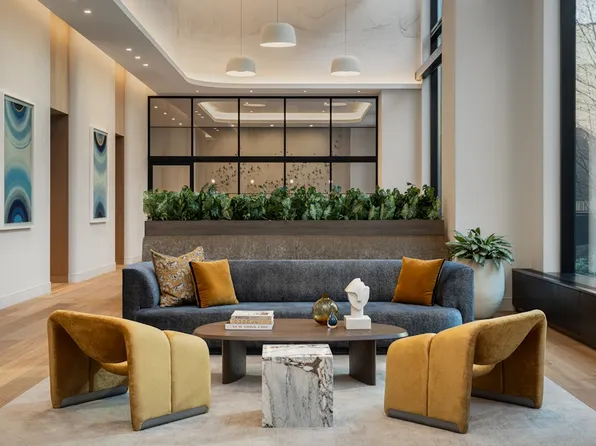 312 West 43rd Street image 32 of 32